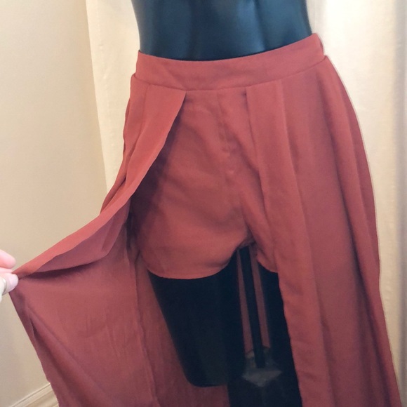 Short/skirt - Picture 1 of 5